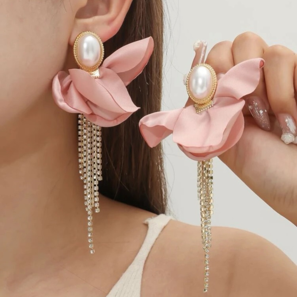 New Inventory 🔥Fabric Flower Decor Rhinestone Tassel Drop Earrings🔥